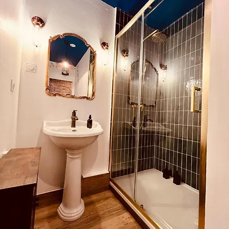Apartment Le Logis Des Sorciers - Homy Montlucon